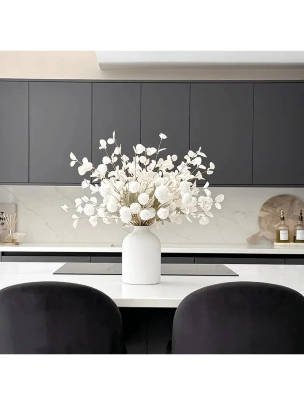 Large White Big Iron Vase for Long Stem Flowers Modern Japandi Home Decoration
